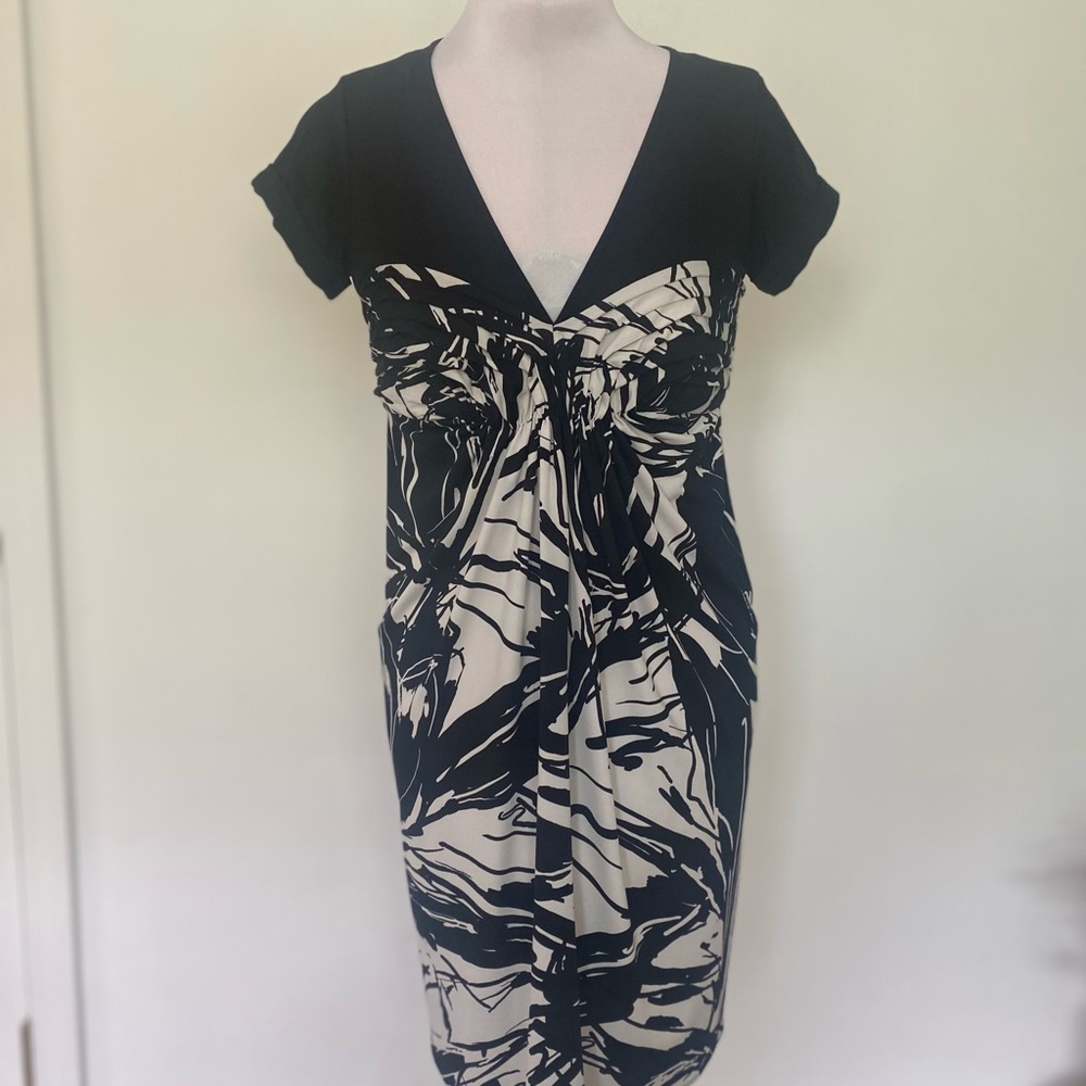 BCBGMaxAzria Black and White Ruched Sheath Dress